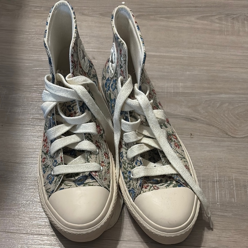 Converse Tapestry Floral High-Top Sneakers - Multicolor